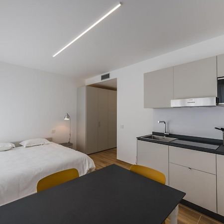 Modern Studios Мендризио Екстериор снимка
