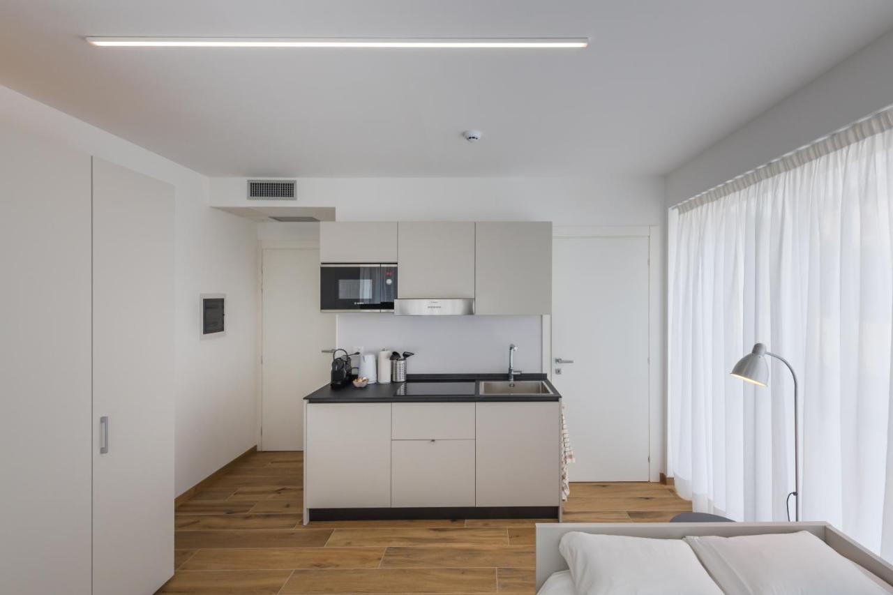 Modern Studios Мендризио Екстериор снимка
